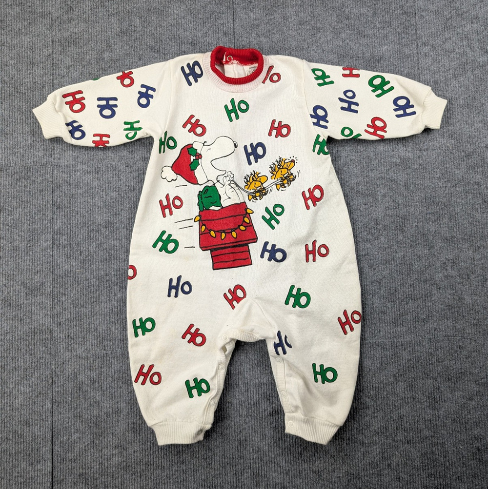 Vintage Snoopy One Piece Baby 12 Months Holiday Jumpsuit Novelty Nostalgia 70s